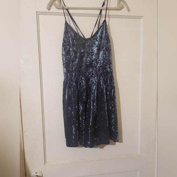 Blue velvet romper - Picture 4 of 8